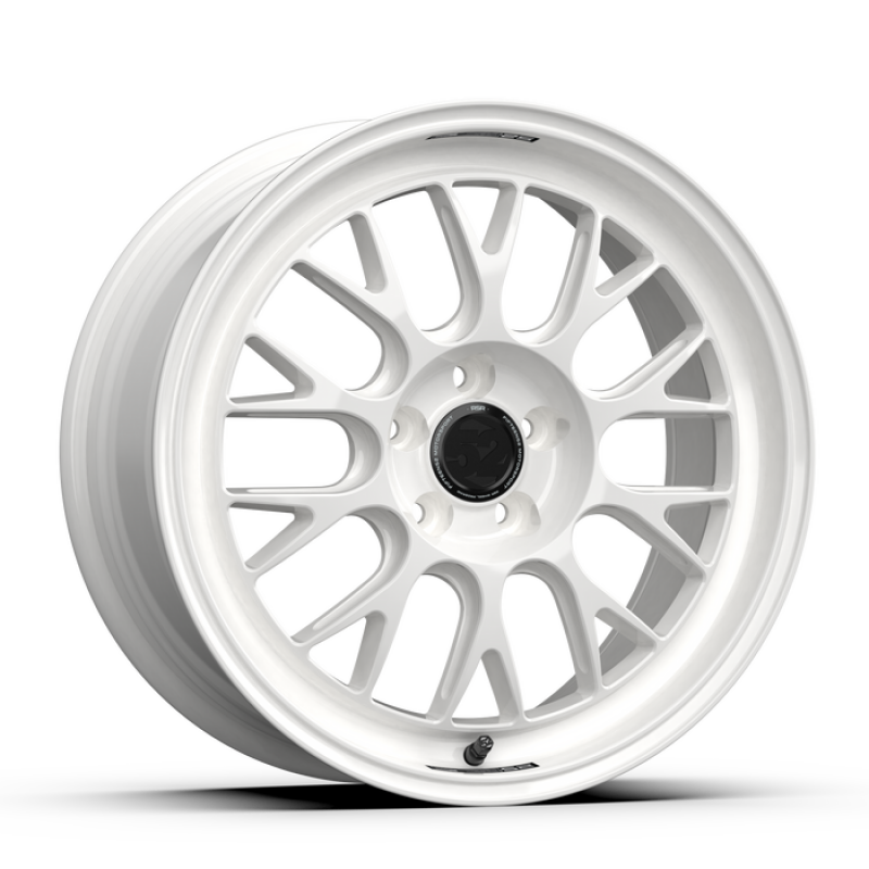 fifteen52 Holeshot RSR 18x8.5 5x108 42mm ET 63.4mm Center Bore Rally White RSHRW-88558+42 RSHRW-88558+42 User 1