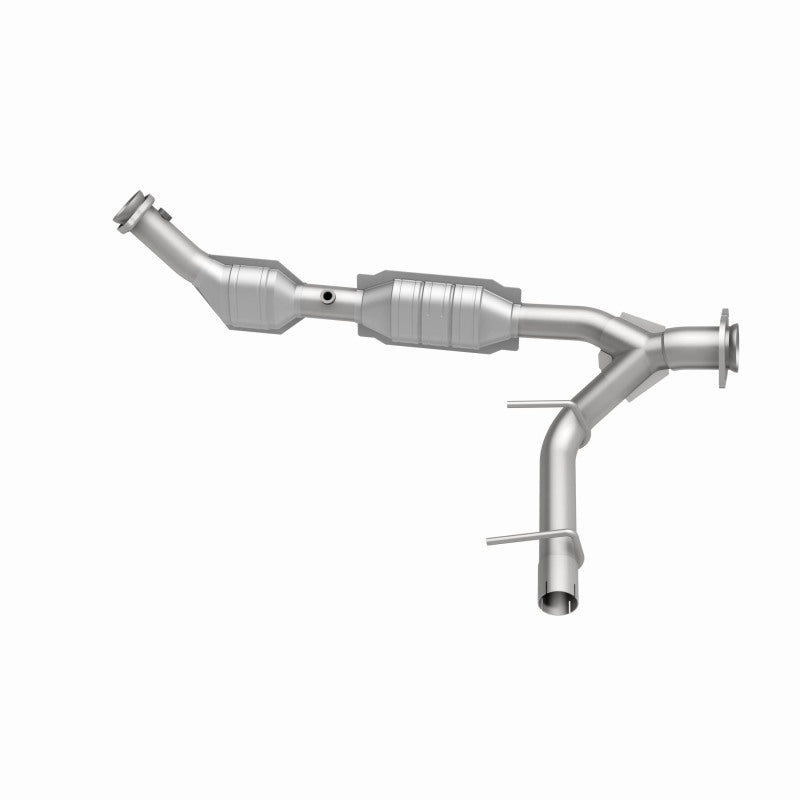 MagnaFlow Ford Expedition OEM Grade Federal / EPA Compliant Direct-Fit Catalytic Converter 49607 360 Degree Image Set