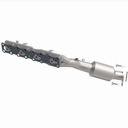 Magnaflow 05-06 Nissan Titan 5.6L Direct Fit Converter 5582357 5582357 360 Degree Image Set