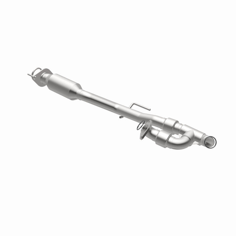 MagnaFlow Nissan Quest OEM Grade Federal / EPA Compliant Direct-Fit Catalytic Converter 52702 360 Degree Image Set