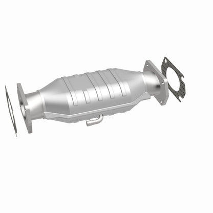 MagnaFlow Standard Grade Federal / EPA Compliant Direct-Fit Catalytic Converter 93940 360 Degree Image Set