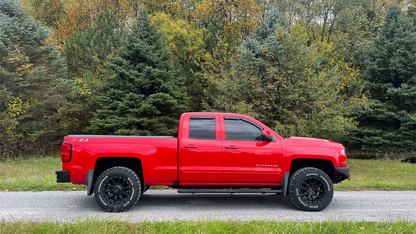Fishbone Offroad 07-18 Chevrolet Silverado 1500/2500/3500 Double Cab Oval Side Steps -Black Textured FB21382 FB21382 Photo - lifestyle view
