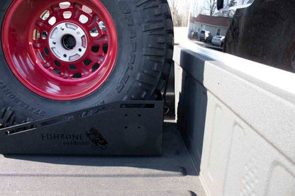 Fishbone Offroad Bed Mounted Spare Tire Mount FB21301 FB21301 Photo - lifestyle view