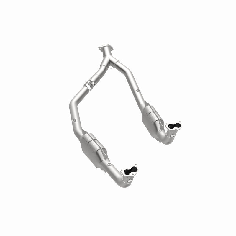 MagnaFlow Land Rover Discovery HM Grade Federal / EPA Compliant Direct-Fit Catalytic Converter 93689 360 Degree Image Set