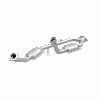 MagnaFlow Ford Windstar HM Grade Federal / EPA Compliant Direct-Fit Catalytic Converter 93342 360 Degree Image Set