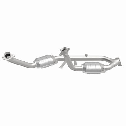 MagnaFlow Ford Windstar HM Grade Federal / EPA Compliant Direct-Fit Catalytic Converter 93342 360 Degree Image Set