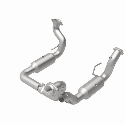 Magnaflow 20-22 Ford F-250 SD Single Underbody Direct Fit Cat Converter 280246 280246 360 Degree Image Set
