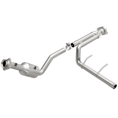 MagnaFlow Ford F-150 OEM Grade Federal / EPA Compliant Direct-Fit Catalytic Converter 52156 Photo - Primary