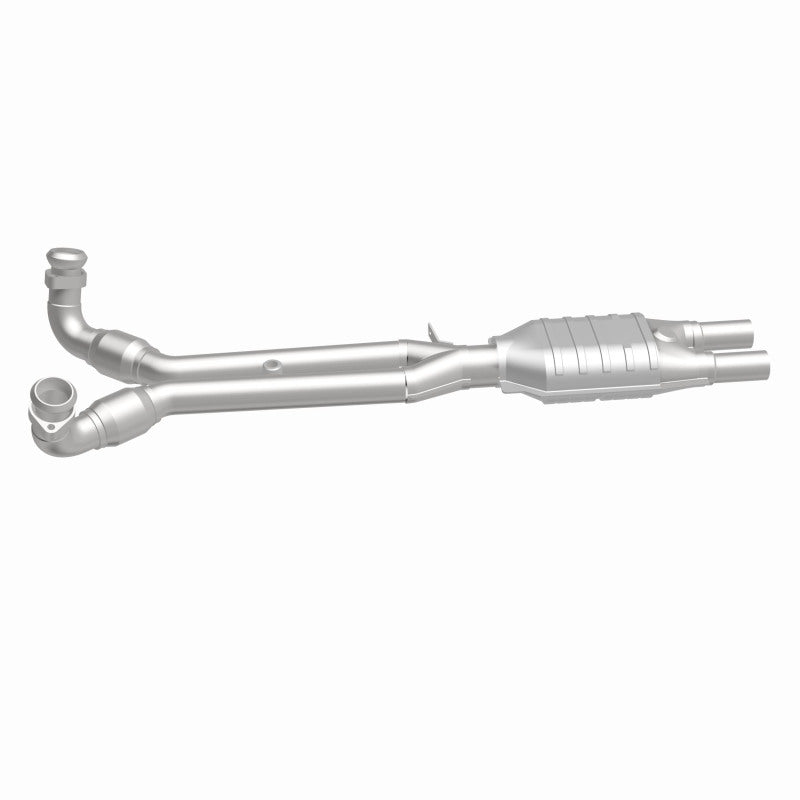 MagnaFlow Alfa Romeo Standard Grade Federal / EPA Compliant Direct-Fit Catalytic Converter 23097 360 Degree Image Set