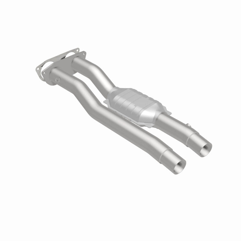 MagnaFlow HM Grade Federal / EPA Compliant Direct-Fit Catalytic Converter 95471 360 Degree Image Set
