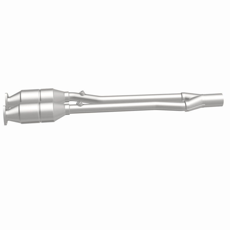 MagnaFlow HM Grade Federal / EPA Compliant Direct-Fit Catalytic Converter 24157 360 Degree Image Set