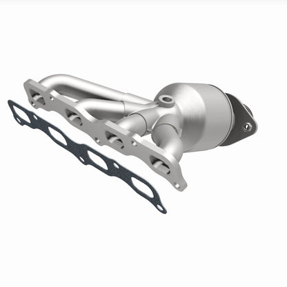 Magnaflow 2016 Mitsubishi Outlander Manifold 2.4L Direct Fit Catalytic Converter 290103 290103 360 Degree Image Set