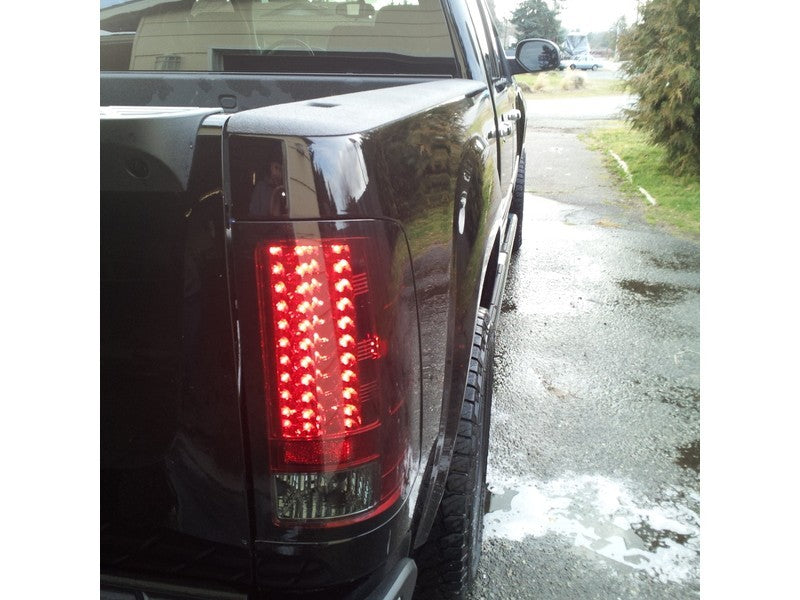 Spyder GMC Sierra 07-13 (Not 3500 Dually 4 Rear Wheels)LED Tail Lights Red Clear ALT-YD-GS07-LED-RC 5014955 5014955 User 1