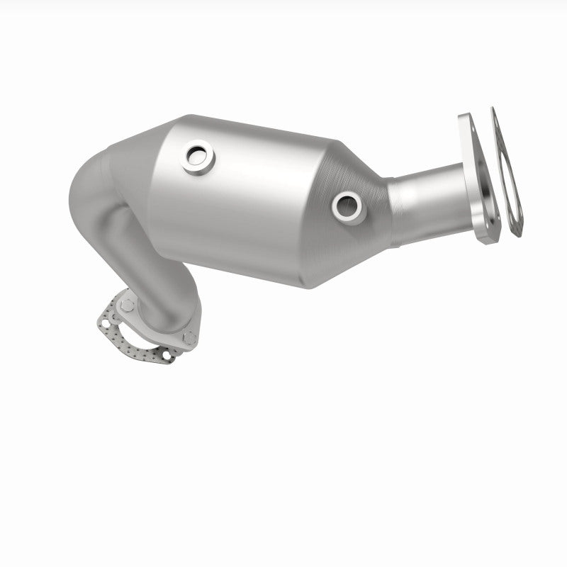 MagnaFlow Audi A8 Quattro OEM Grade Federal / EPA Compliant Direct-Fit Catalytic Converter 21-695 360 Degree Image Set