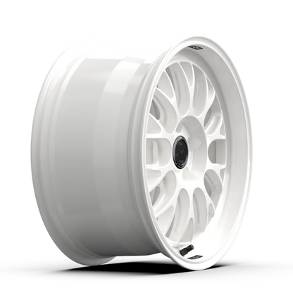fifteen52 Holeshot RSR 18x9.5 5x114.3 38mm ET 73.1mm Center Bore Rally White RSHRW-89554+38 RSHRW-89554+38 User 1