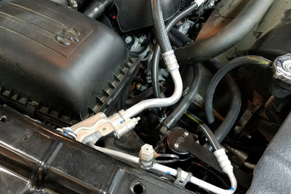 J&L 09-18 Ram 1500 5.7L Passenger Side Oil Separator 3.0 - Black Anodized 3065P-B 3065P-B Photo - Mounted
