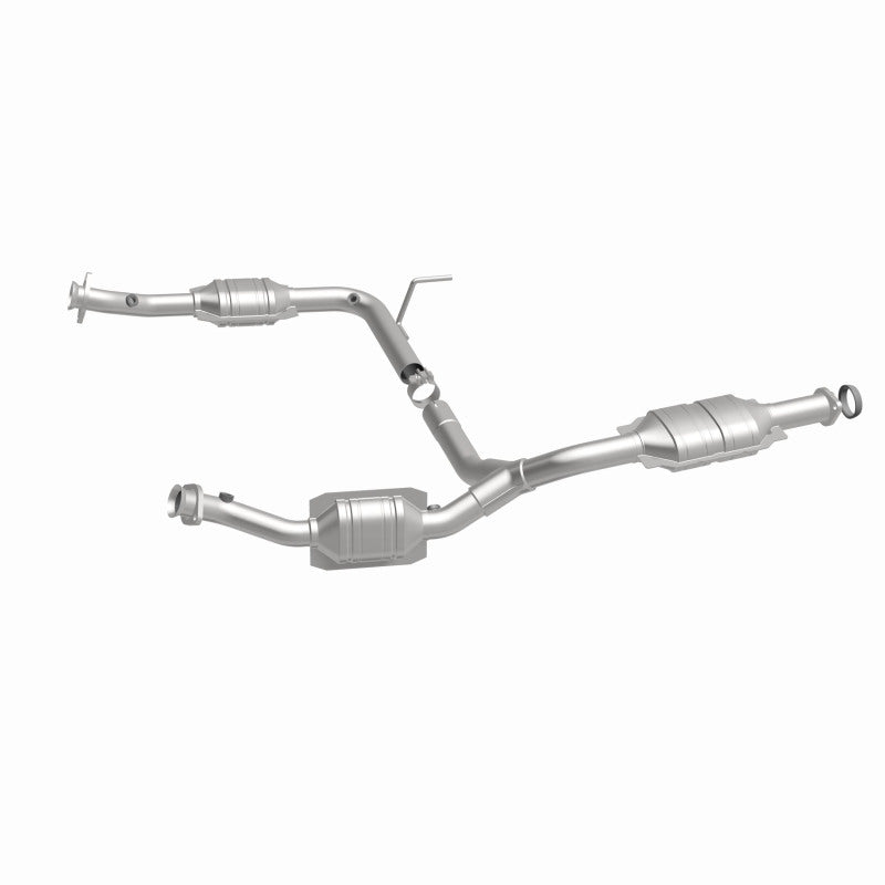 MagnaFlow OEM Grade Federal / EPA Compliant Direct-Fit Catalytic Converter 49575 360 Degree Image Set