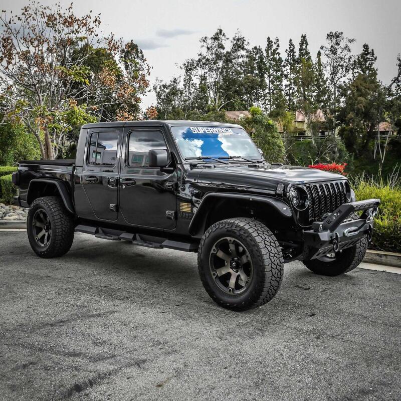 Westin 2020 Jeep Gladiator HDX Xtreme Nerf Step Bars - Textured Black 56-24165 56-24165 Photo - Mounted