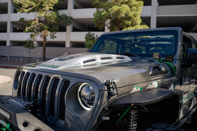 DV8 Offroad 18+ Jeep JL Heat Dispersion Hood - Primer Black HDMBJL-01 HDMBJL-01 Photo - Mounted