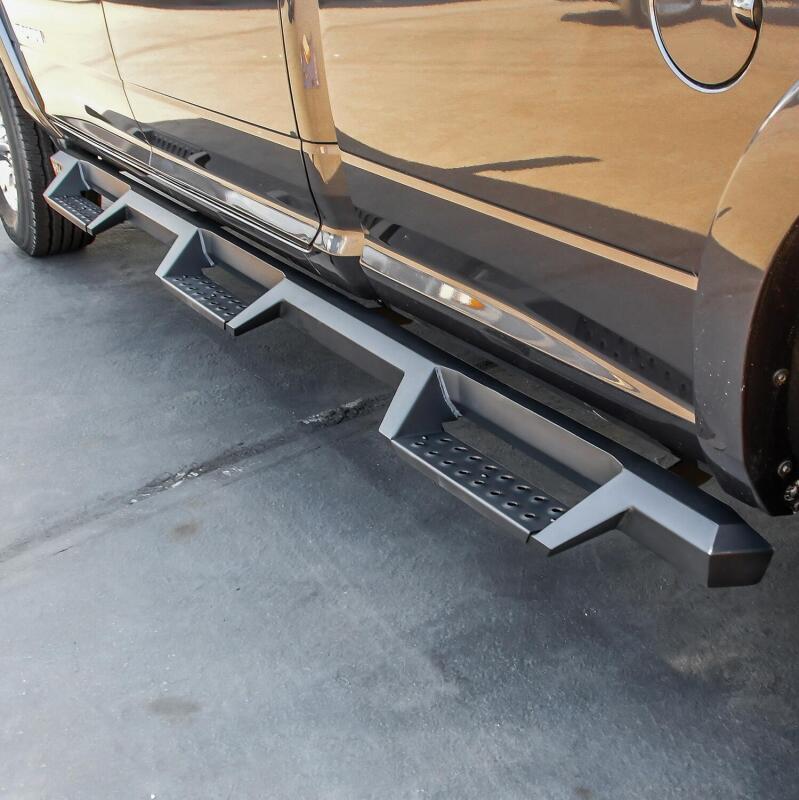 Westin/HDX 19-20 Ram 2500/3500 Crew Cab (8ft Bed) Drop Wheel to Wheel Nerf Step Bars - Txt Black 56-534345 56-534345 Photo - Mounted