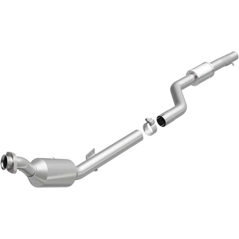 MagnaFlow Mercedes-Benz OEM Grade Federal / EPA Compliant Direct-Fit Catalytic Converter 21-569 Photo - Primary