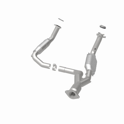 MagnaFlow HM Grade Federal / EPA Compliant Direct-Fit Catalytic Converter 93496 360 Degree Image Set
