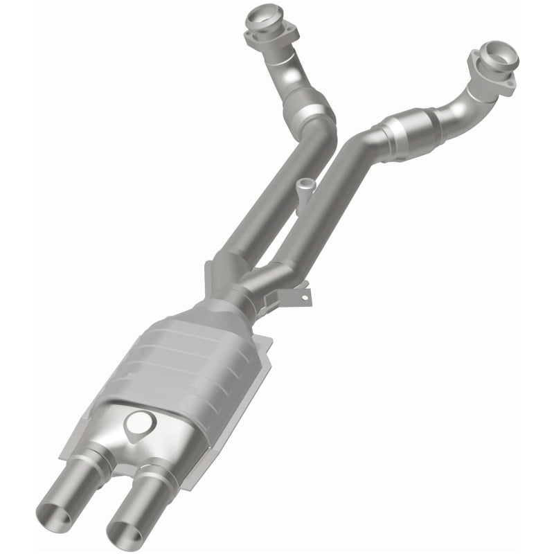 MagnaFlow Alfa Romeo Standard Grade Federal / EPA Compliant Direct-Fit Catalytic Converter 23097 Photo - out of package