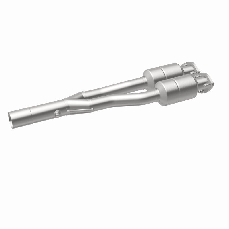 MagnaFlow Audi TT Quattro HM Grade Federal / EPA Compliant Direct-Fit Catalytic Converter 22937 360 Degree Image Set