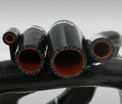 Mishimoto Hose Kit 05-06 V8 Ford Mustang Black MMHOSE-MUS-05BK Photo - Close Up