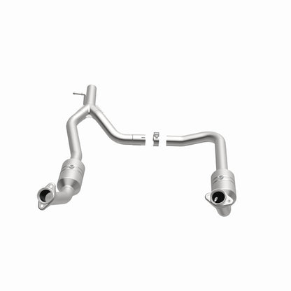 MagnaFlow Ford OEM Grade Federal / EPA Compliant Direct-Fit Catalytic Converter 52153 360 Degree Image Set
