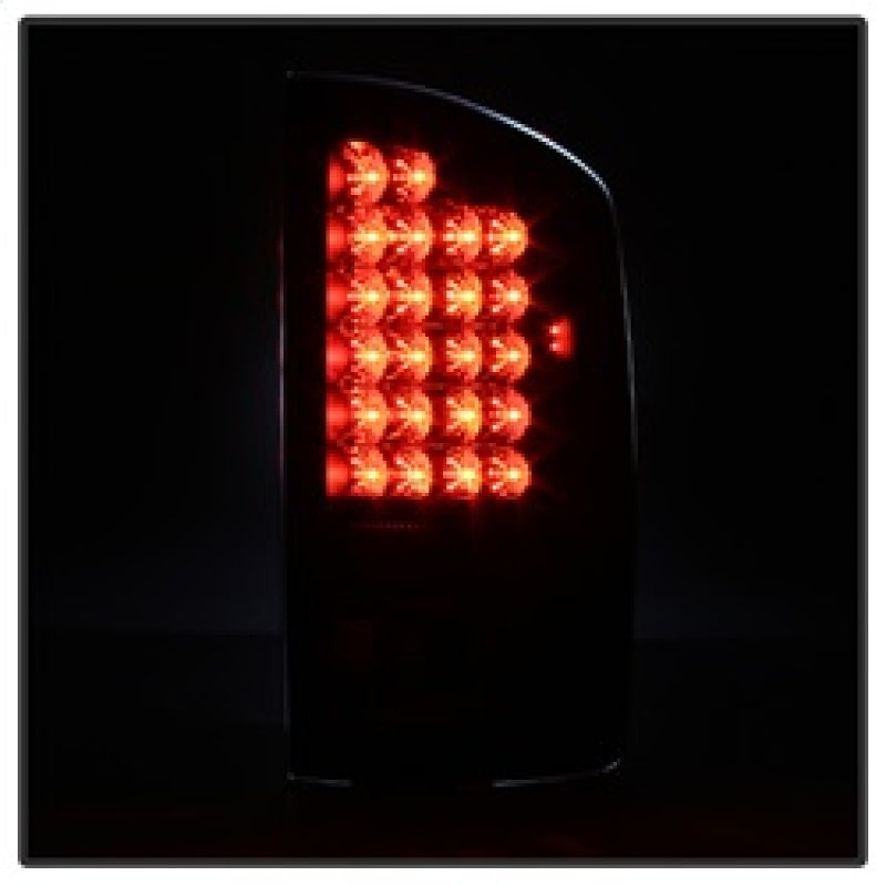 Spyder Dodge Ram 02-06 1500/Ram 2500/3500 03-06 LED Tail Light Black ALT-YD-DRAM02-LED-BK 5002556 5002556 Photo - Unmounted