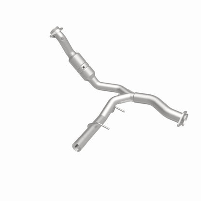 MagnaFlow Ford F-150 California Grade CARB Compliant Direct-Fit Catalytic Converter 5451429 360 Degree Image Set
