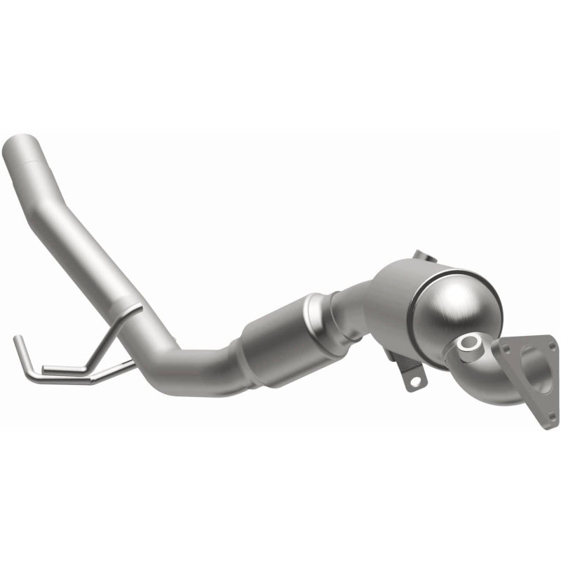 MagnaFlow Volkswagen Touareg California Grade CARB Compliant Direct-Fit Catalytic Converter 5551411 Photo - out of package