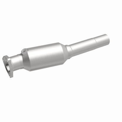 MagnaFlow Volkswagen Standard Grade Federal / EPA Compliant Direct-Fit Catalytic Converter 22915 360 Degree Image Set