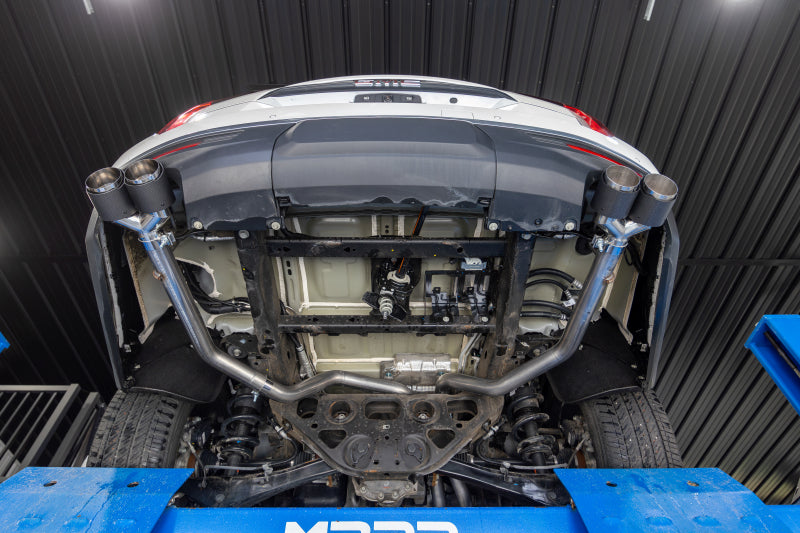 MBRP 21-24 Chevrolet Surburban XL 5.3L 3in T304 SS 2.5in Dual Split Carbon Fiber Cat-back S50593CF S50593CF Photo - Mounted