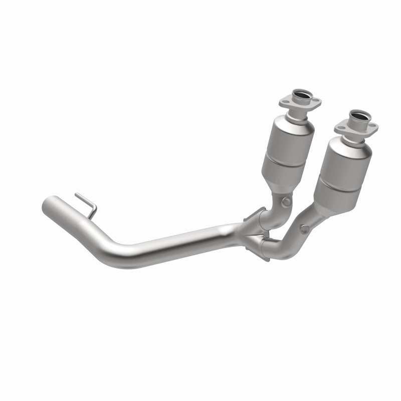 MagnaFlow Jeep Grand Cherokee OEM Grade Federal / EPA Compliant Direct-Fit Catalytic Converter 49744 360 Degree Image Set