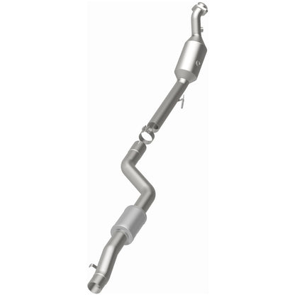 MagnaFlow Mercedes-Benz OEM Grade Federal / EPA Compliant Direct-Fit Catalytic Converter 21-569 Photo - out of package