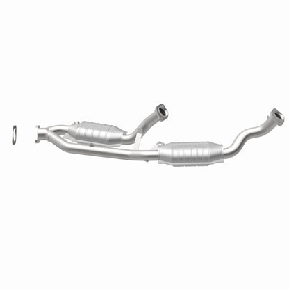MagnaFlow Ford Windstar California Grade CARB Compliant Direct-Fit Catalytic Converter 4451543 360 Degree Image Set