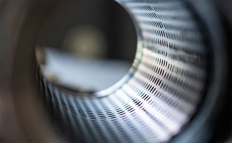 MagnaFlow 4" X 9" Oval Center/Dual XL Multi-Chamber Performance Muffler 13148 Photo - Mounted