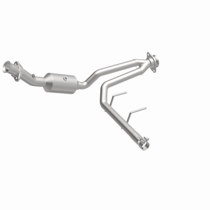 Magnaflow 18-20 Ford F-150 V6 3.3L Right Underbody Direct-Fit Catalytic Converter 280224 280224 360 Degree Image Set