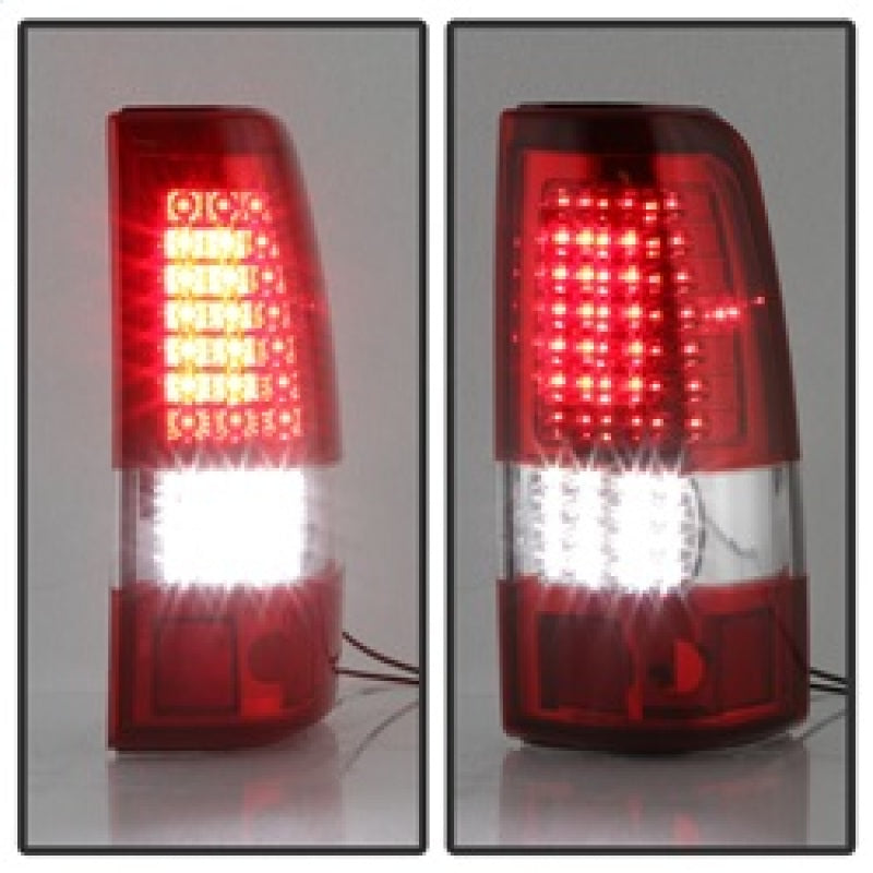 SPYDER xTune 03-06 Chevrolet Silverado 1500/2500HD LED Tail Lights - Red Clear (ALT-JH-CSIL03-CS-RC) 9037665 9037665 Photo - Unmounted