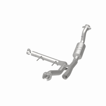 MagnaFlow Ford F-150 OEM Grade Federal / EPA Compliant Direct-Fit Catalytic Converter 52592 360 Degree Image Set
