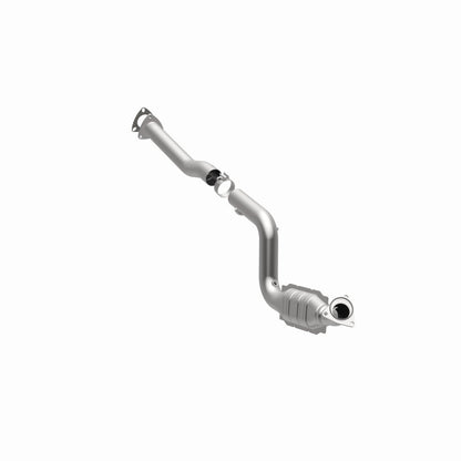 MagnaFlow California Grade CARB Compliant Direct-Fit Catalytic Converter 5582534 360 Degree Image Set