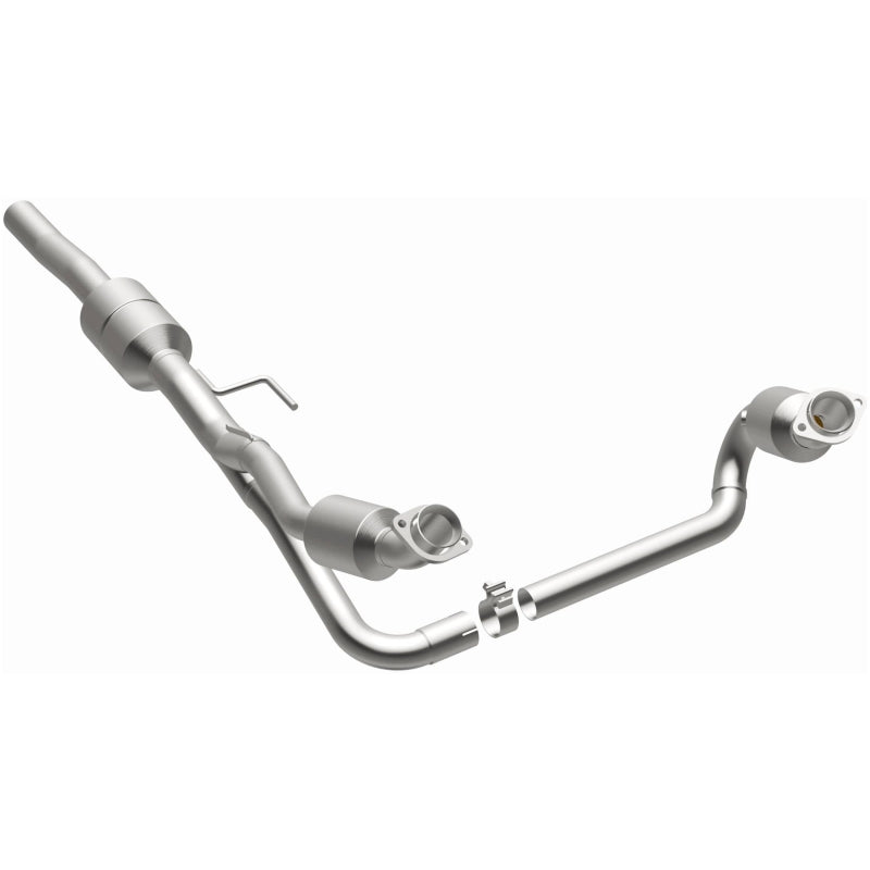 MagnaFlow Dodge Durango OEM Grade Federal / EPA Compliant Direct-Fit Catalytic Converter 51348 Photo - Unmounted
