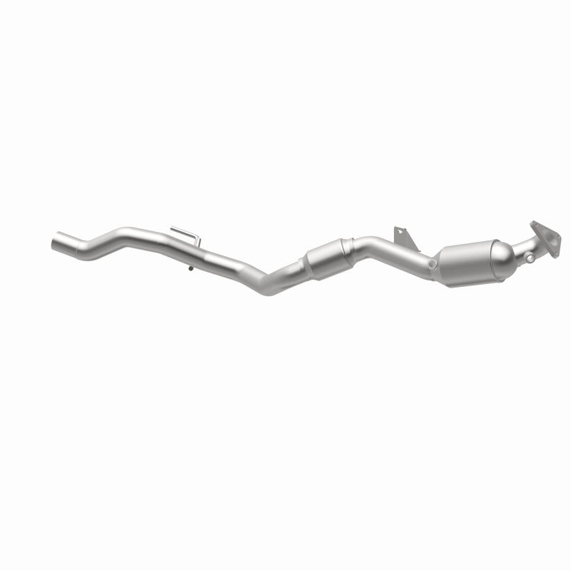 MagnaFlow OEM Grade Federal / EPA Compliant Direct-Fit Catalytic Converter 52410 360 Degree Image Set