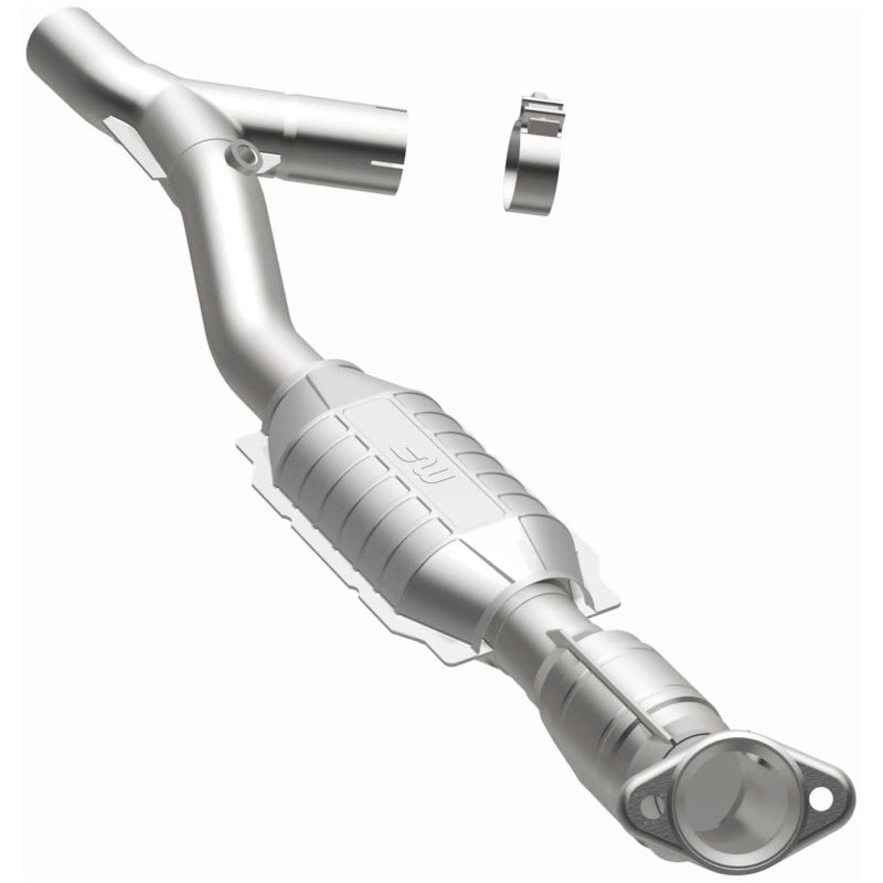 MagnaFlow California Grade CARB Compliant Direct-Fit Catalytic Converter 447130 Photo - out of package