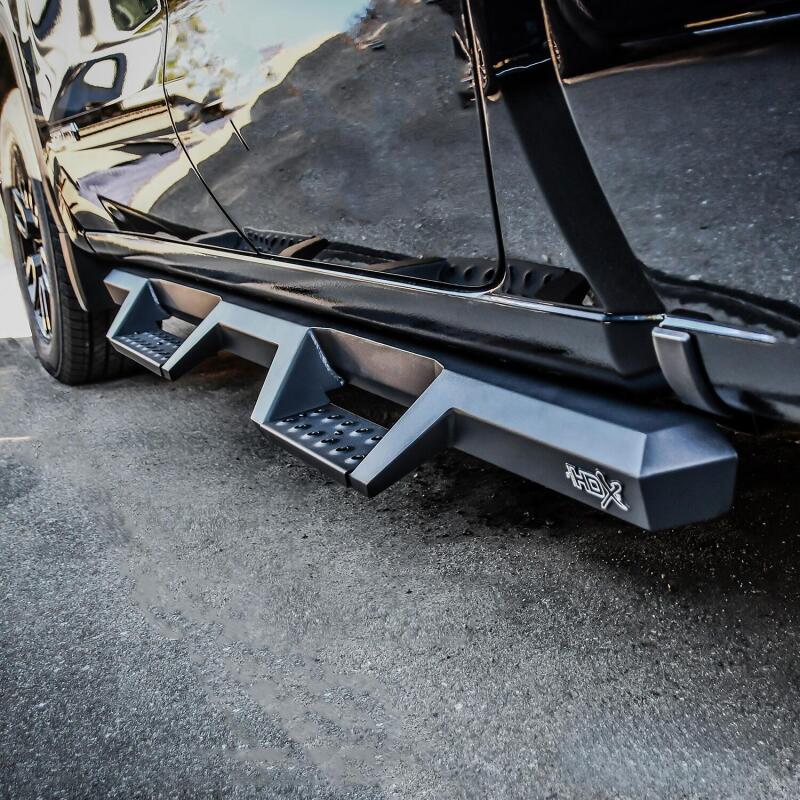 Westin HDX Drop Nerf Step Bars Textured Black/SIER 1500 56-14125 Photo - Mounted