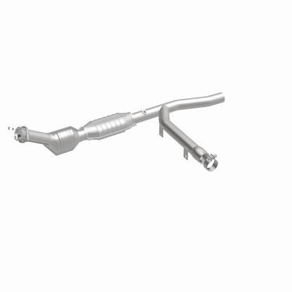 MagnaFlow Ford F-150 HM Grade Federal / EPA Compliant Direct-Fit Catalytic Converter 23317 360 Degree Image Set
