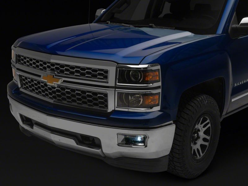 Raxiom 07-13 Chevrolet Silverado 1500 07-15 GMC Sierra 1500 Axial Series LED Fog Lights S139169 S139169 Photo - Close Up