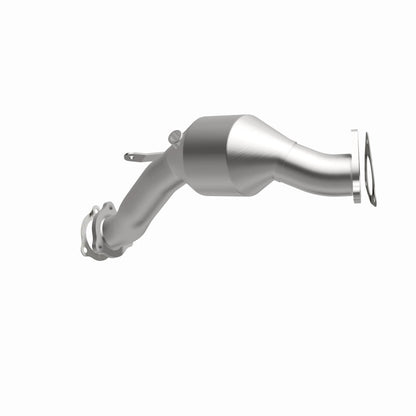 MagnaFlow Audi Q7 OEM Grade Federal / EPA Compliant Direct-Fit Catalytic Converter 52401 360 Degree Image Set